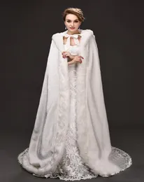 Winterkrieg Kunstfell Brautumhang warme Wraps Kapuze -Trim -Bodlänge Perfekte Abaya -Jacke für Hochzeit Cape Wraps Jacke CPA9153126001