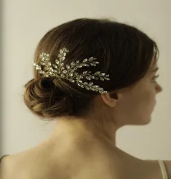 2018 New Wedding Hair Accessories Bridal Hair Comb with Crystals女性ヘアジュエリーパーティーヘッドピースbwhp8363431461