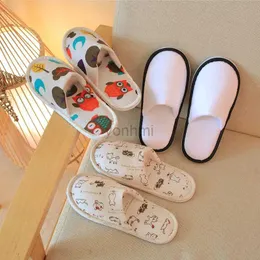 Slipper 5 Pairs Childrens Disposable Slippers Hotel Room SPA Portable Closed Toe Cute Slippers Home Guest Kids Baby Indoor Travel Shoes 240408