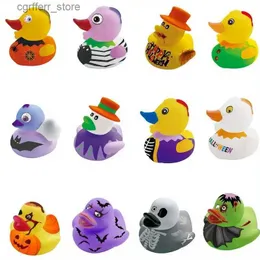 Brinquedos de banho de bebê 12pcs Halloween Bath Bath Bath Toys Cute Rubber Duck Dress Up Duck Duck Beach Pool Parque de água Duck Flutuante Duck Crianças Presentes de brinquedo L48