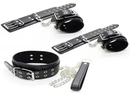 Bondage Slave Sex Products Pu Leather Dog Collar Handhandshandleds Ankel Manschetter Begränsningar Fetisch Vuxna spel Par Leksaker för kvinnor Män G1689638