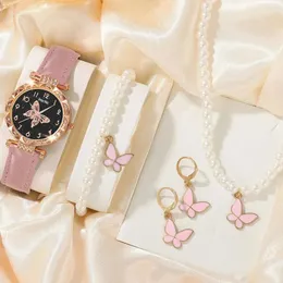 ساعات المعصم 6pcs السيدات الأزياء عرضية Simple Star Digital Rhinestone Belt Quartz Watch Butterfly Pearl Necklace Earrings Set Set