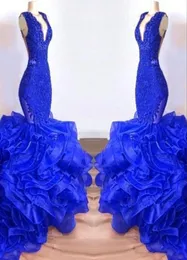 Royal Blue V Neck Lace Long Mermaid Prom Dreess 2019 Organza Layed Ruffles Sweep Train 형식 파티 이브닝 ​​가운 8977224