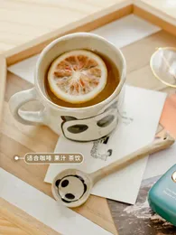 Muggar original handgjorda keramiska hand nypa stoare panda kaffekopp japansk muggvatten med skeden
