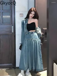 Sukienki robocze GKYOCQ francuska retro wszechstronna dżinsowa kurtka wysoka talia Slim a plisowana długa spódnica jesień i zimowe zestawy dwuczęściowe garnitur żeński