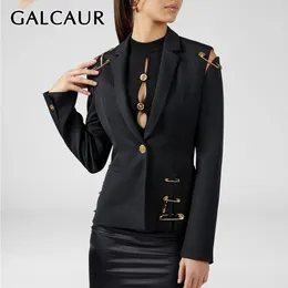 Galcaur Streetwear Coat for Female Patchwork Metal Pin Buckle Lapel Collar Lång ärm Hög midja Slant Womens Coat 240325