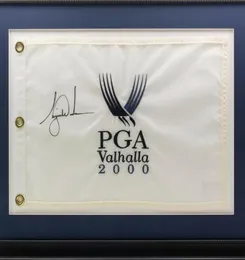 Tiger Woods assinado emoldurado 2000 PGA Valhalla Golf Flag01233751603