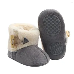 İlk Yürüyüşçüler Kış Bebek Bebek patik ayakkabıları Tatil Anti-kayma tabanı 9-11 aylık bebekler için sıcak
