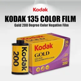 Fotocamera nuovissimo film kodak kodak oro per pellicola a colori da 35 mm di sensibilità da 35 mm
