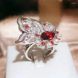 Clusterringe Luxus rotes Edelsteinperlen Schmetterling für Frauen Fortgeschrittene eingelegte Diamond Zirkonia Engagement 925 Silberschmuck