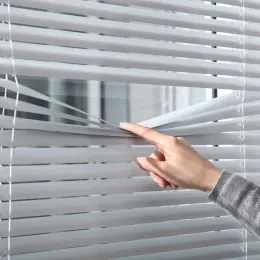 Fönsterluckor Fabrik levererar 100% blackout vattentäta fönster nyanser blind gardin koreanska fönster aluminium persienner
