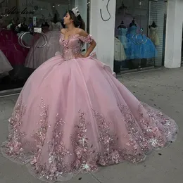 Piękno sukienki Quinceanera suknia balowa z rękawów na ramionach koraliki kwiatów 3D Kwipowe sukienki Księżniczki formalne suknie z frezami perłami haftowe koronki