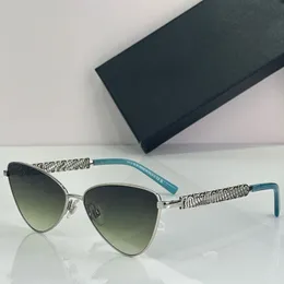24SS Designer de moda feminino Itália Os óculos de sol da marca DG2290 Lady Butterfly Frame Metal Letter Logo Chain Style Mirror Design Eyewear 2290 com caixa