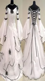 Renaissance Vintage Black and White Medieval Wedding Dresses For Arabic Women Celtic Bridal Gowns with Fit and Flare Sleeves Flowe6757321