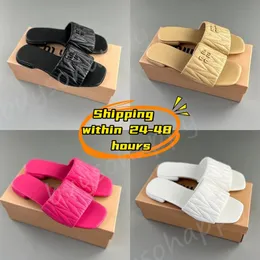 2024デザイナーMiui Sandals Luxury Claquette Luxe Sandles Leather Sandaleブラックホワイトローヒールレディースファッションサマーシューズスライドスリッパ