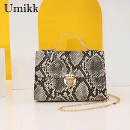 Axelväskor Kvinnor Snake Print Bag Pu Leather Fashion Satchel Stora kapacitetsmönster Sling Kvinnlig shoppingväska