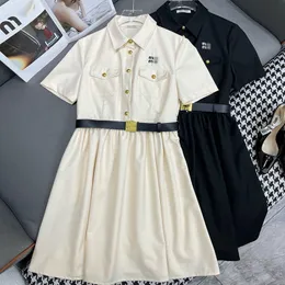 レディースデザイナースーツドレス服高圧プリーツパッチワークドレスガールズファッションフランスのショッピングとデートドレス