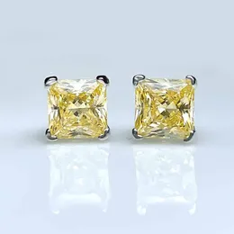 Dangle Earrings Classic 1-Carat High Carbon Diamondは、ファッショナブルなハイエンドでシンプルです。プリンセススクエ​​ア6 6mフラワーカットアリン
