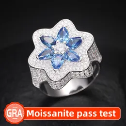 Nya modemän kvinnor Moissanitringar passerade Diamond Test 925 Sterling Silver GRA VVS1 Moissanite Flower Ring for Party Wedding Nice Gift