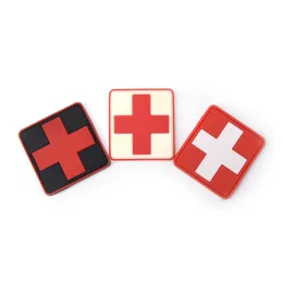 Hot One Piece 6cm x 6cm PVC Rubber Medic Paramedic Tactical Exército Bandeira 3D Cruz vermelha da Suíça Swiss Cross Patch