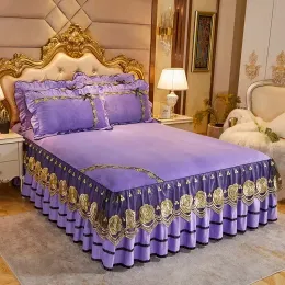 Thin Comforter Embroidered Bedding Set Crystal Velvet Bedspread Plush Lace Bed Skirts Sets for Queen King Faldones Para Camas