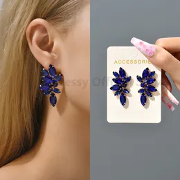 2023 Yeşil Rhinestone Piercing Küpe Kadınlar İçin Lüks Vintage Geometrik Kanatlar Pentientes Zarif Açıklama Takı Toptan