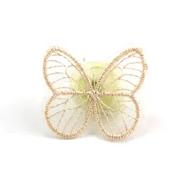 240pcs 3,5*4,5 cm Farfalla a maglie ricamata per copricapo fai -da -te danno per decorazioni per cappelli per cappelli per cappelli accessori all'ingrosso all'ingrosso