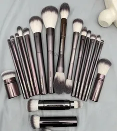 Makeup Tools Hourglass Brush Set Deckerbara Kabuki Powder Blush Sömlös Finans Foundation Eye Shadow ES 2210244076564