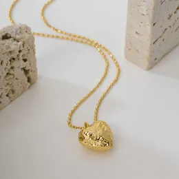 Love Pendant Necklace, Copper Plated äkta guld fashionabla metallkedjekedja, enkla och mångsidiga tillbehör