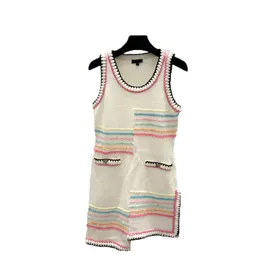 Rainbow Line Knit Dress Summer Loose Knit Dress Women Casual Dresses Metal Button Logo Prorn Knittade kjol Lamer Party Kort kjolar