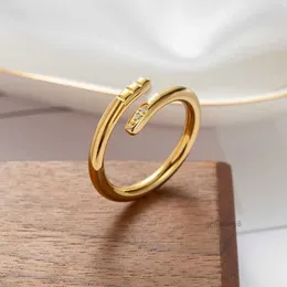 Luxury Classic Nail Ring Designer Love Ring Fashion Unisex Cuff Ring Couple Bangle Gold Ring Jewelry Valentine