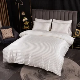 High End Emulation Silk Däcke Cover Set Satin Stripe Single Double Bedding Set Queen King Size Jacquard Däcke Cover Kudde Cases 240329