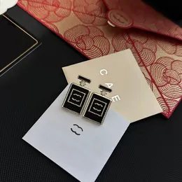 Luksusowe kolczyki złoto projektanckie prostokątne kolczyki projektowe retro projekt dla modnych uroczych dziewcząt wysokiej jakości kolczyki z pudełkiem przyjęcie urodzinowe