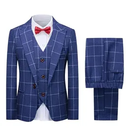 Chłopcy formalny Slim Fit Sukienka Suit Zestaw Kids Blazer Vest Pantie Bowtie Strój Dziecko Ślub urodziny Pography Costume 240401