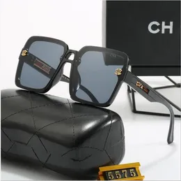 Óculos de sol designers Moda Polarized Sunglasses Personalidade Homens resistentes a UV Mulheres Goggle Retro setembro sol de perfume escalam óculos com caixa boa