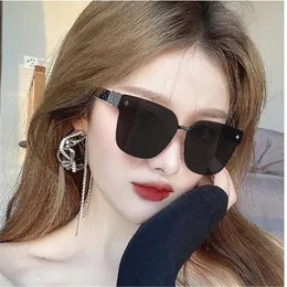 Unisex Sunglasses 여성 안경 금속 프레임 선 블록 음영 거울은 색깔을 바꾸어 아름답습니다.