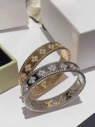 Feerie Van Armband Liangd Diamond Set High V Gold Plated 18K Rose Kaleidoscope Armband med fyra bladblommor Precision Wide and SMRARE EDITION för kvinnor
