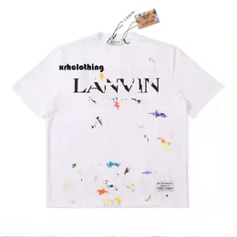 Lanvins T-Shirt Europäische Version Trendy Brand Langfan Co Markenaufbau desselben spritzten Tintenbuchs Hand gezeichnete Graffiti-Druckhülsen-T-Shirt für Männer und Frauen mit kurz