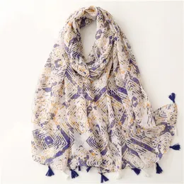 Fashion New Print Warm Bandanna, 180 / 85cm Muslim Headscarf, Female Style Windproof Beach Towel The Four Seasons Tassels Shawls