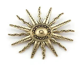 Casamento outros acessórios Factory Direct Vintage Style Sun Broche Pins Men ou Women in Antique Brass Color Plated2551867