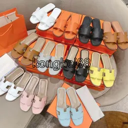 Fashion Designer Sandals oran Slippers Summer Classic Leather Girls Sandals Women Beach Slippers Casual Solid Color Sandals Flip-flops