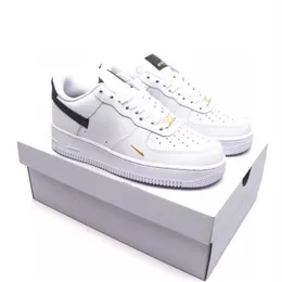 1 07 Niskie buty swobodne dla mężczyzn skóra Klasyczne designerskie Triple Outdoor Flat Sneakers Black Gold Custom Dongsngcz0270