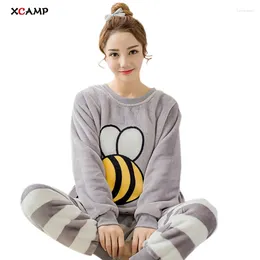 Roupas em casa Xcamp Autumn e Winter Pijamas para mulheres camisola de moda duas peças Pijama de abelha de verão