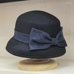 Berets Frauen Feste Farbe Winterhut Wolle Cloche Eimer mit Bogen Akzent Filz Bowler Hochzeitshüte Chu