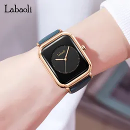 Womens Light luxury fashion temperament watch All in one womens silicone waterproof square 35MM quartz watch U7