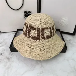 Women Designer Straw Hats Składane wiadra Hats Projektanci Casquette Mężczyzn Sun Cap na plaż