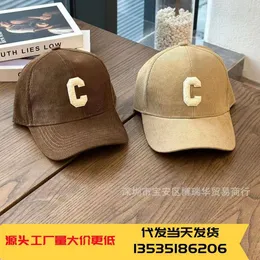 2023 Autunno/Inverno Nuovo baseball CE Corduroy Lettera ricamata Hat Women's Leisure Fashion Internet Celebrity Consigliamo stesso stile