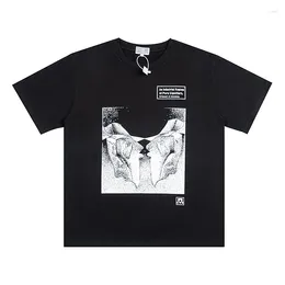 Camicie da uomo 2024 Cavaglia a maniche corte Uomini Domani Abstract Pattern Printing Summer Of Cotton Overszeze Black T-shirt Black