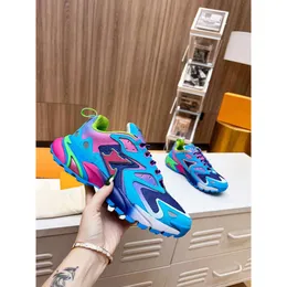 2024 Роскошный дизайнер Daymaster Trainers Sneakers Shoes Low Top Flat Srento Print Белый черный кожа кроссовки 35-45