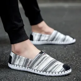 Stövlar män nya dukskor mode andningsbara plattskor män espadrilles loafer skor skor zapatillas hombre lona casual skor